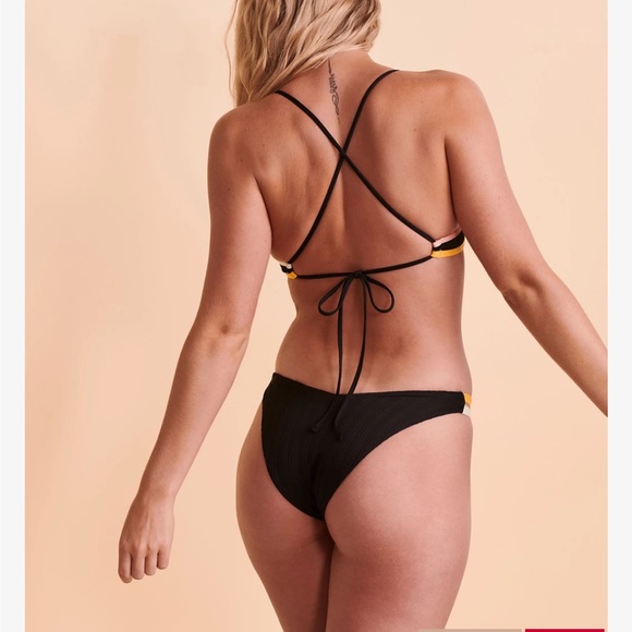 Hurley colour Block Cross Back Black Bikini Top - Picture 3 of 8